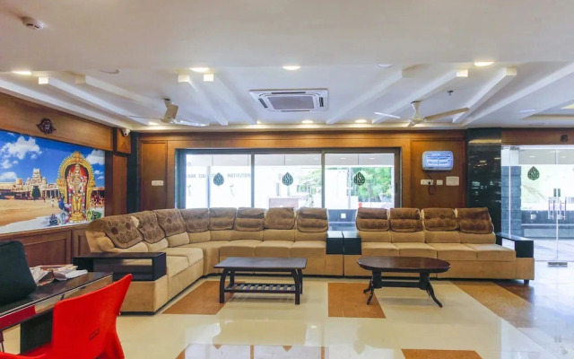 Hotel Saravana Bhavan by OYO Rooms