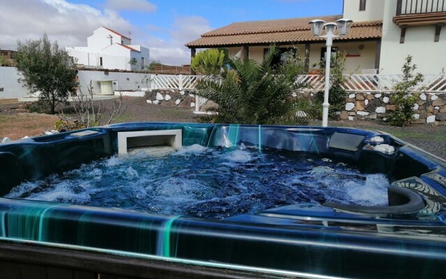 Boutique Holiday Home in Villaverde With Terrace