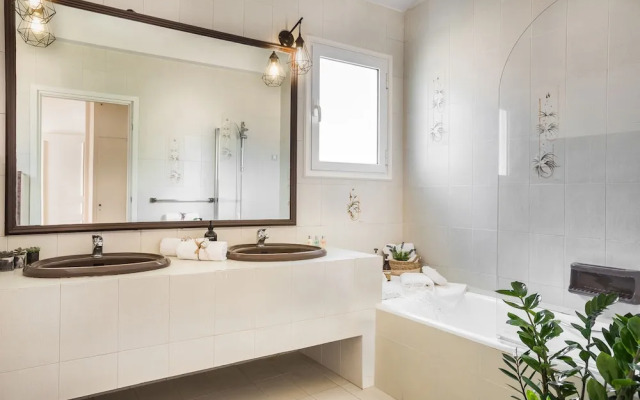 Malibu Studios - Elegant & Cosy
