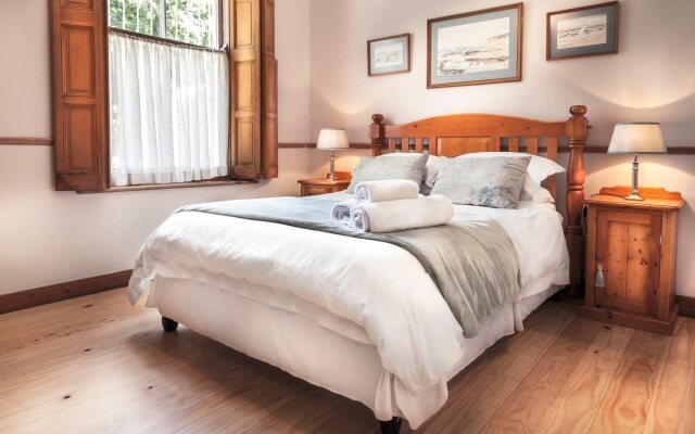 Avenues Guest Lodge
