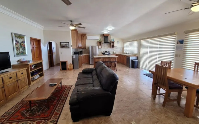 Casa Evita 4 Bedroom Beachfront Home