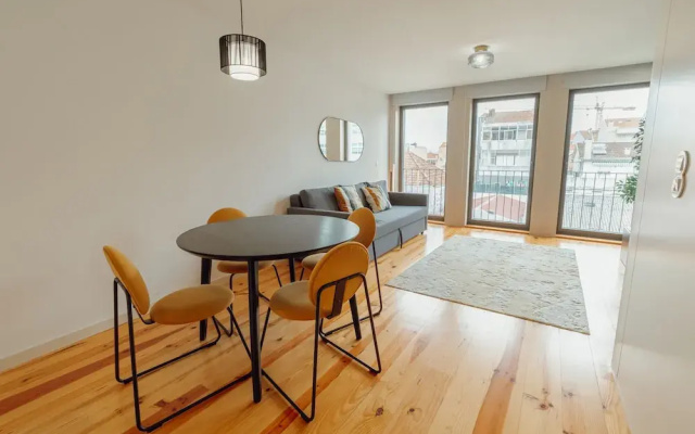 Gaia Premium E Apartment by Vacationy