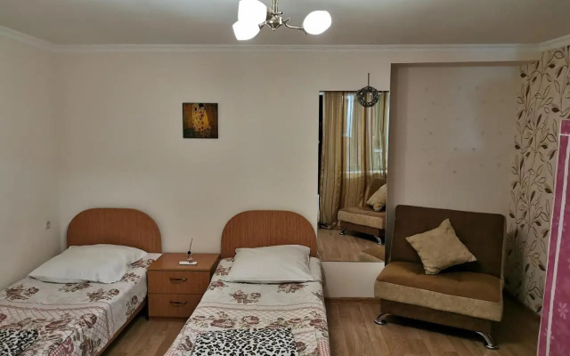 Guest House Natia