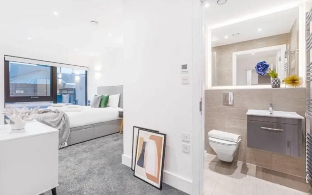 Brentford - 2 Bedroom, Brentford
