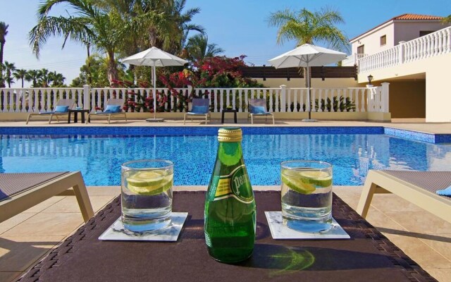 Cleopatra Paralimni in Paralimni