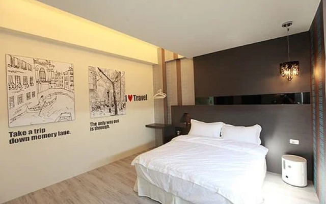I See U 298 Hostel