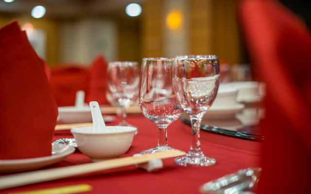 Asia International Hotel Guangzhou - Overseas Buyer Registration Services in Hotel & Free Shuttle between Hotel and Exhibition Center during Canton Fair