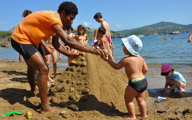 Holiday Park- Studio