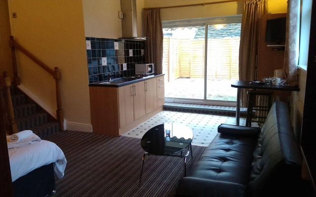 The Huddersfield Hotel