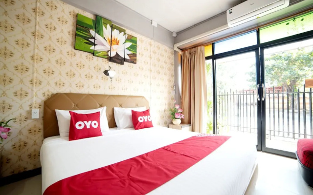 OYO 465 Krung Kao Traveller Lodge (Vaccinated Staff)