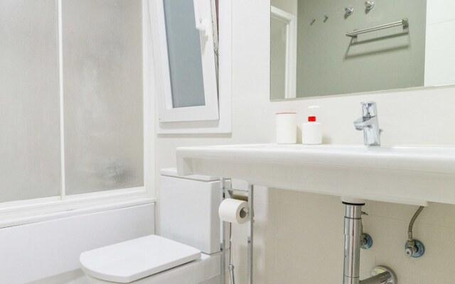 Centric, new and near to the beach