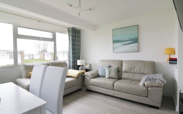 145 Sunbeach Chalet