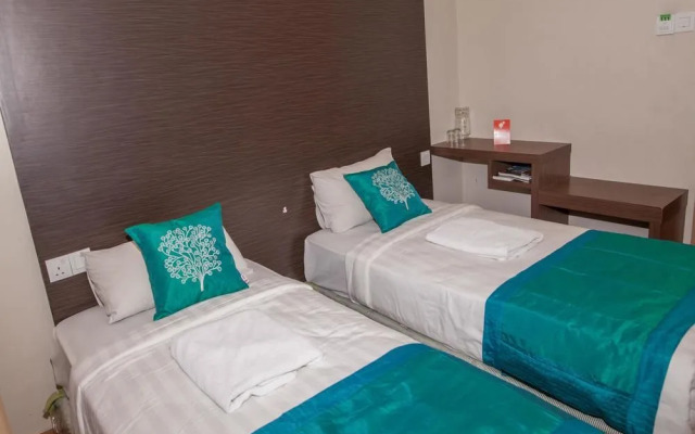OYO 209 Yomi Hotel