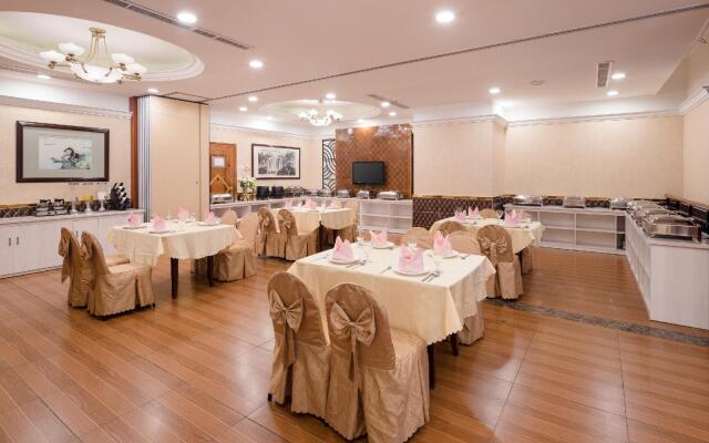 Xinyuan Hot Spring Hotel