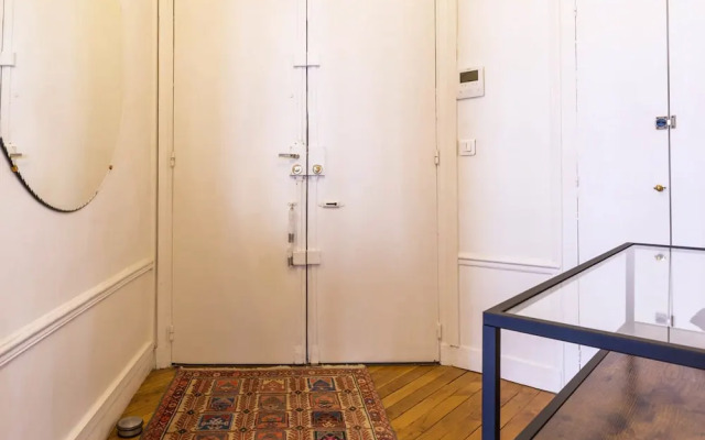 Zola Riverview Great 2 Bedroom in Paris
