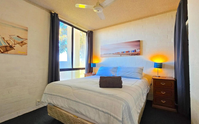 Riverview Holiday Apartment 3 - Kalbarri WA