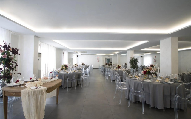 Sport Village Hotel & Spa
