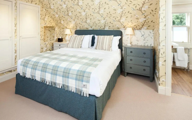 The Loch Lomond Arms Hotel