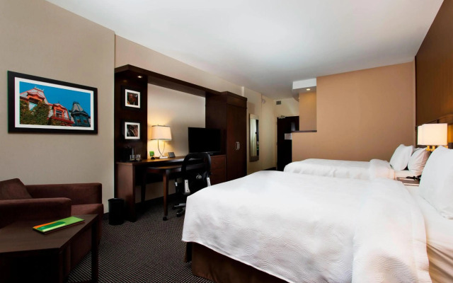 Courtyard by Marriott Montreal Downtown