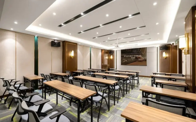 Nostalgia S Hotel - Beijing Fangshan Uni