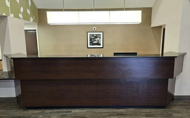 SureStay by Best Western Summerville Flowertown