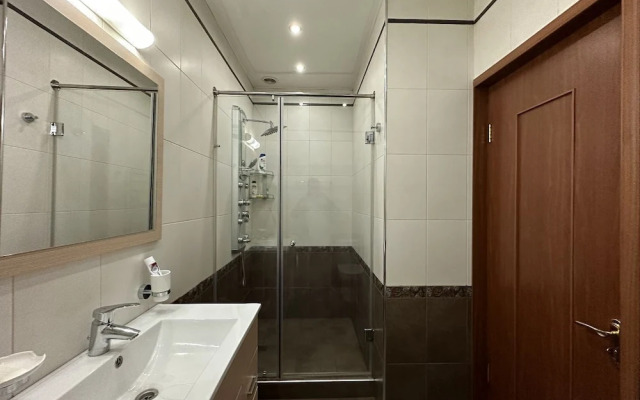 Apartment by Luxe Group DI888