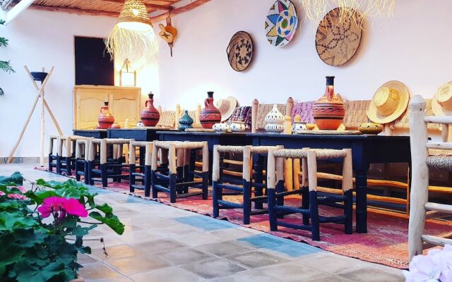 Art riad au bord de la mer