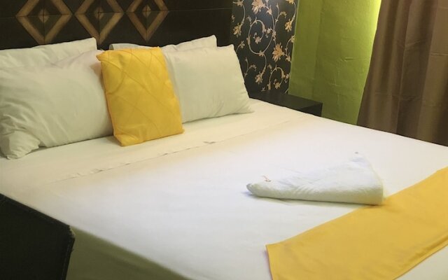 Airport Junction Guest Inn