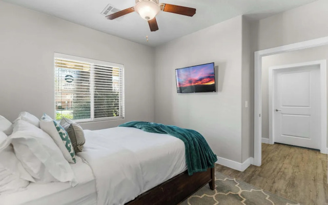 Walking on Sunshine Ground Level