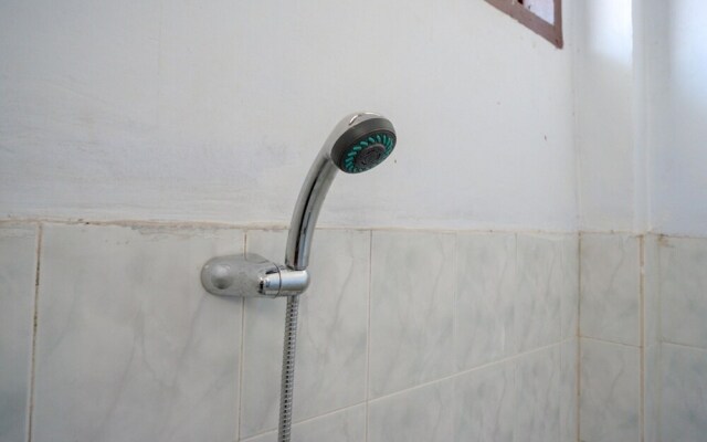 Hotel Horas Palopo by RedDoorz