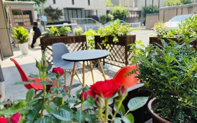 Yuqi Hotel (Hangzhou West Lake Scenic Area Branch)