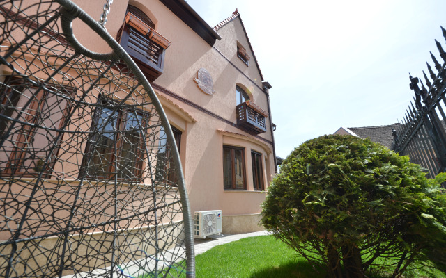 Noblesse Boutique Hotel