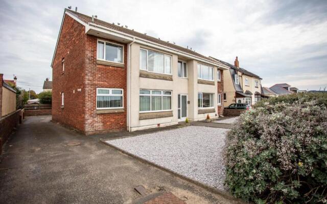 West Sands - Donnini Apartments