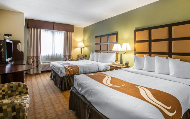 Quality Inn & Suites Marinette