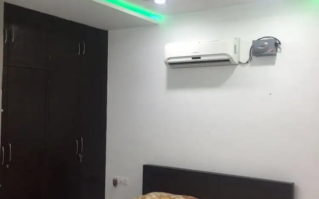 Prestige service apartment