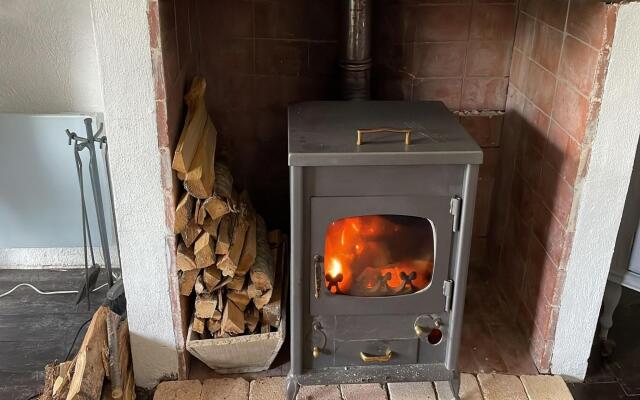 Nice holiday home in Saint-Pierre-de-Frugie with garden