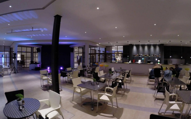 Mayfair Hotel