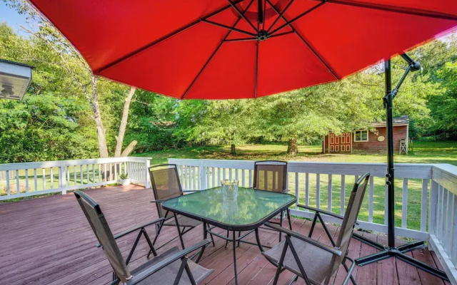 Winston-salem Home on 2 Acres - Spacious Deck!