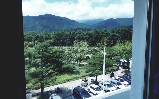Cheoksan Hot Spring