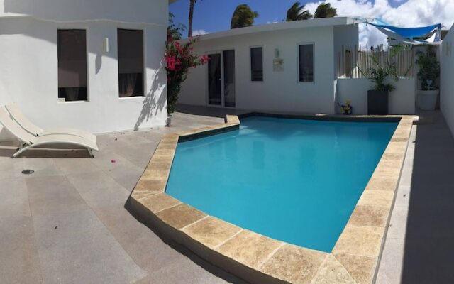 New Fantastic Apartment near Palm Beach