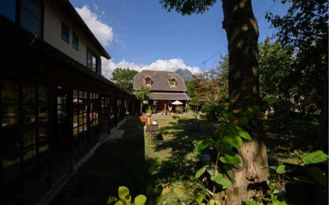 Yufuin Flora House