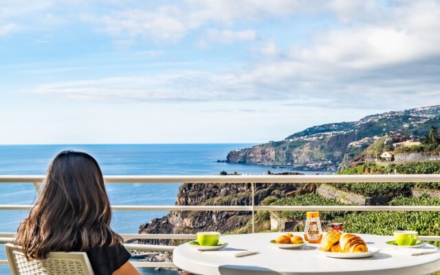 Cantinho do Sol by Madeira Sun Travel