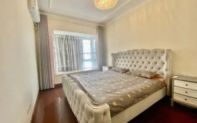 Nanning Time Apartment