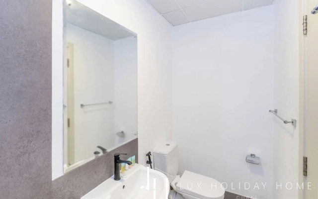 LUX  The Luxurious Central JBR Suite