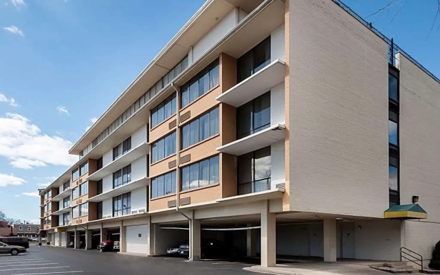 Quality Inn & Suites