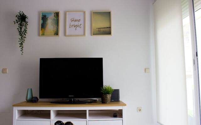 Seaview Fuengirola Apartment by JITKey