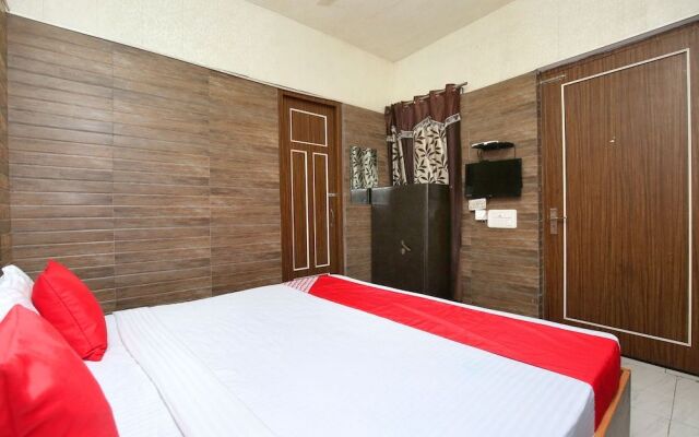 Oyo 19739 Royal Hotel And Restaurant