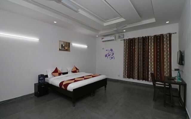 OYO 11533 Hotel Green view