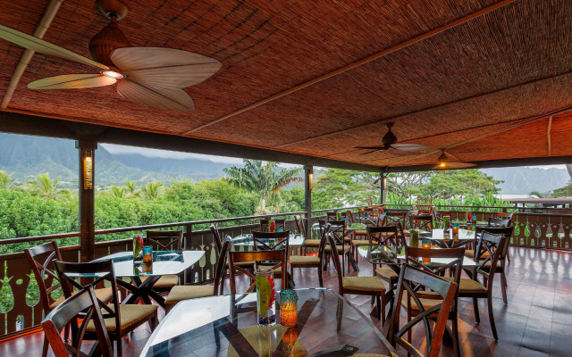 Paradise Bay Resort