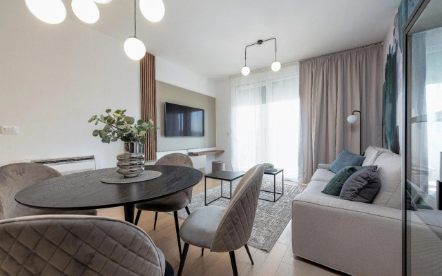 City Lux Apartment 2 - with garage and balcony